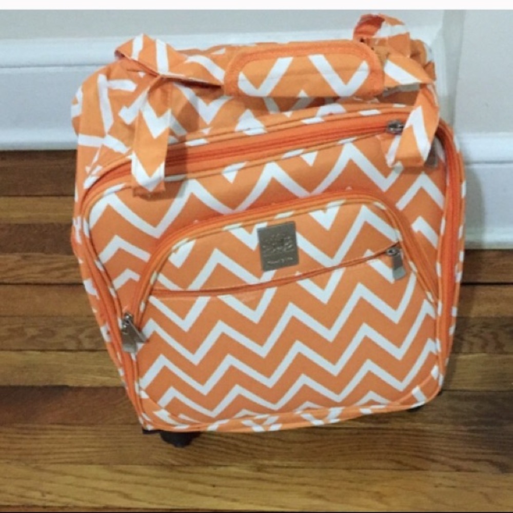 Under seat travel bag